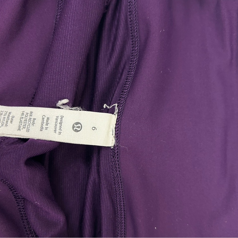 Lululemon Runner Shorts Size 6 Excellent Condition - Picture 4 of 5